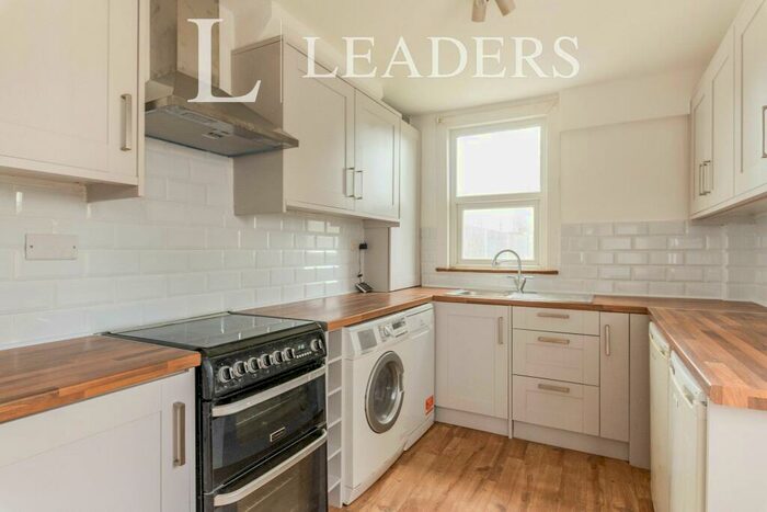 2 Bedroom End Of Terrace House To Rent In Howley Road, CR0