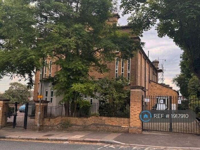 1 Bedroom Flat To Rent In St. James Heights, London, SE18
