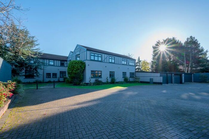 2 Bedroom Flat To Rent In Hampton Road, Birkdale, Southport PR8