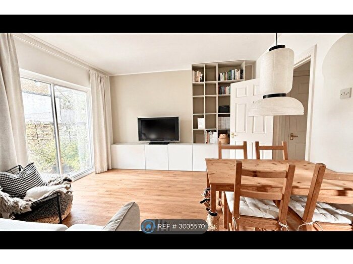 1 Bedroom Flat To Rent In Azof Street, Greenwich, London, SE10