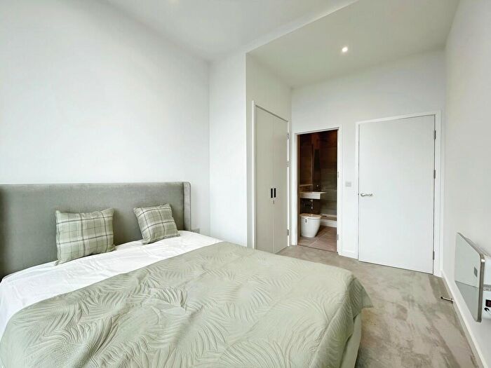 2 Bedroom Apartment To Rent In Viadux, Great Bridgewater Street, M1
