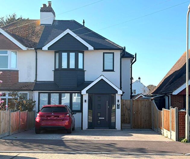 4 Bedroom Semi Detached House To Rent In Woodman Avenue, Whitstable, Kent, CT5