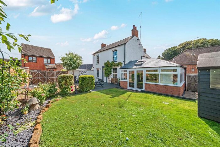 3 Bedroom Cottage For Sale In Browns Yard, Towcester, NN12