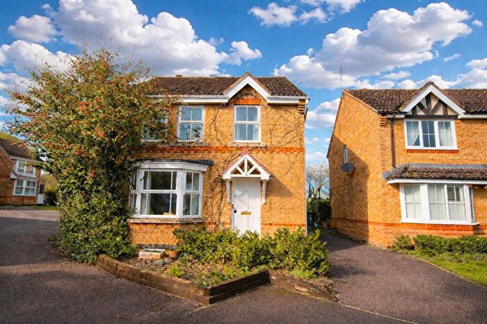 4 Bedroom Detached House For Sale In Willow Herb Close, Rushden, NN10