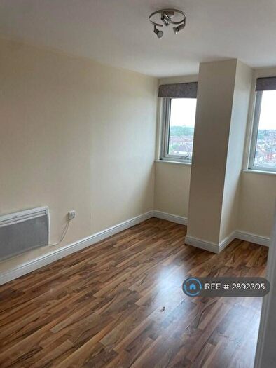2 Bedroom Flat To Rent In City Gate House, Ilford, IG2