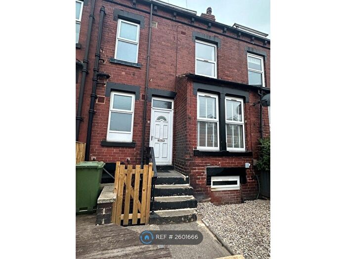 2 Bedroom Terraced House To Rent In Woodlea Mount, Leeds, LS11
