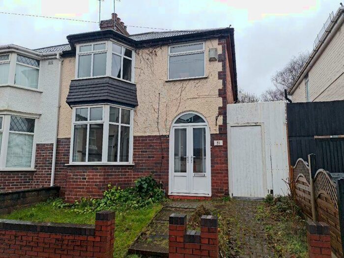 3 Bedroom Semi-Detached House To Rent In Warwards Lane, Selly Oak, Birmingham, B29