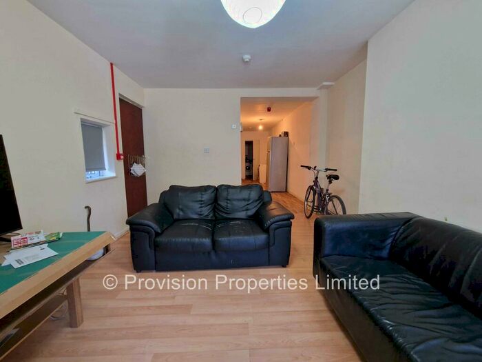 2 Bedroom Flat To Rent In Royal Park Terrace, Hyde Leeds, LS6