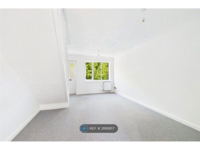 2 Bedroom Terraced House To Rent In Ferndown, Crawley, RH10