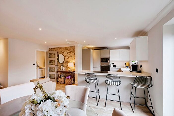 2 Bedroom Detached House For Sale In Leeson Drive, Ferndown, BH22