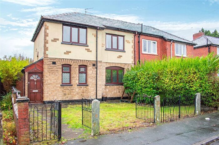 3 Bedroom Semi Detached House For Sale In Kirkstone Road, New Moston, Manchester, M40