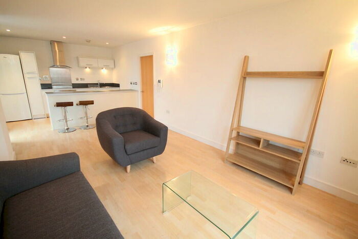 2 Bedroom Apartment To Rent In The Bridge, Dearmans Place, M3