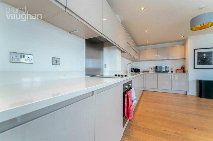 2 Bedroom Flat To Rent In The Boardwalk, Brighton Marina Village, Brighton, East Sussex, BN2