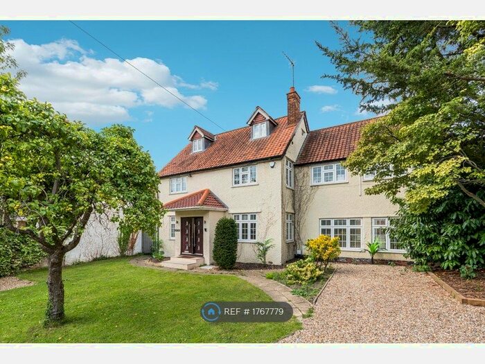 6 Bedroom Detached House To Rent In Wexham Street, Stoke Poges, Slough, SL3