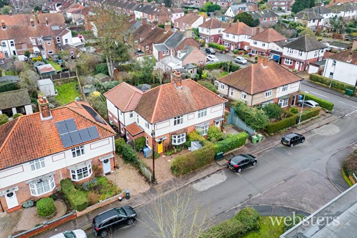 4 Bedroom Semi Detached House For Sale In Upton Road, Norwich, NR4