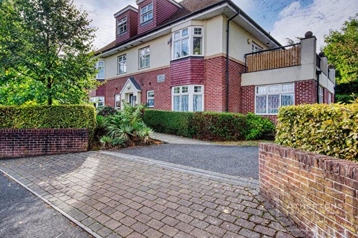 1 Bedroom Flat For Sale In Talbot Road, Bournemouth, BH9
