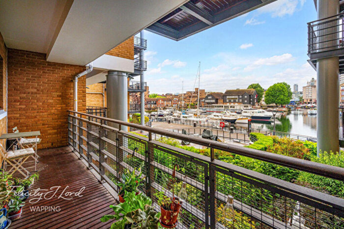 2 Bedroom Flat For Sale In Thomas More Street, London, E1W
