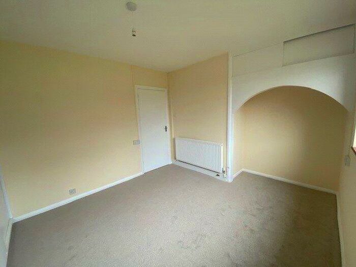 2 Bedroom Bungalow To Rent In Gorse Way, Hartley, Longfield, Kent, DA3