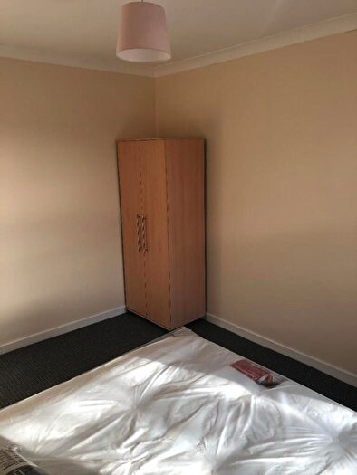 5 Bedroom Terraced House To Rent In Babington Road, Hendon, NW4