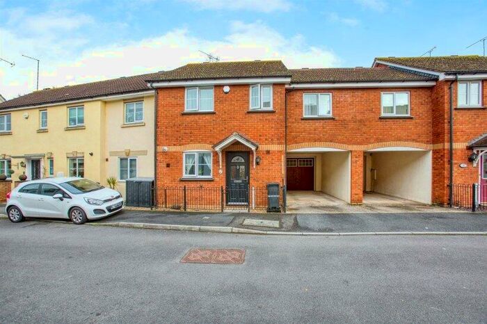 4 Bedroom House To Rent In Parish Mews, Yeovil, BA21