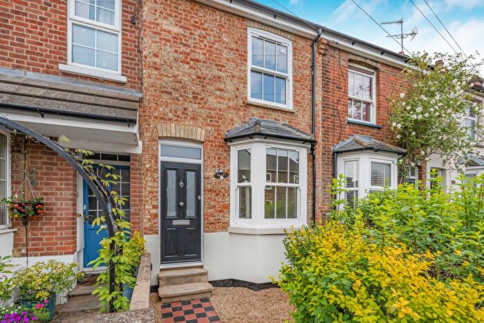 3 Bedroom Terraced House For Sale In Dacre Road, Hitchin, SG5