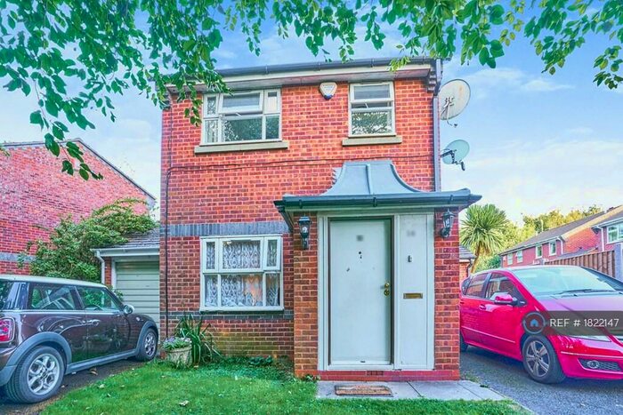 4 Bedroom Detached House To Rent In Clipper View, Birmingham, B16