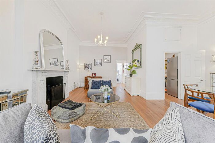 1 Bedroom Flat To Rent In Marloes Road, London, W8