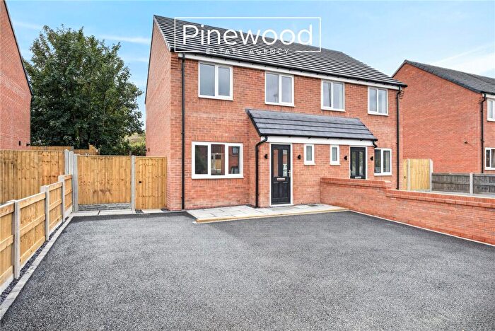 3 Bedroom Semi Detached House To Rent In Victoria Way, Bagillt Road, CH6