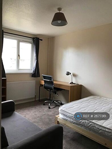 5 Bedroom Terraced House To Rent In Park Barn Drive, Guildford, GU2