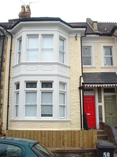 6 Bedroom Maisonette To Rent In Upper Maisonette, Waverley Road, BS6