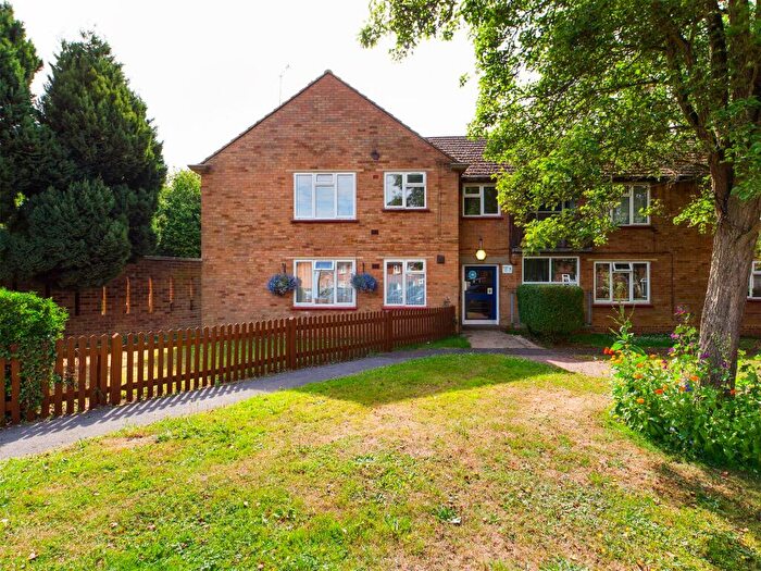 2 Bedroom Apartment For Sale In Shepherds Close, Hurley, Maidenhead, SL6