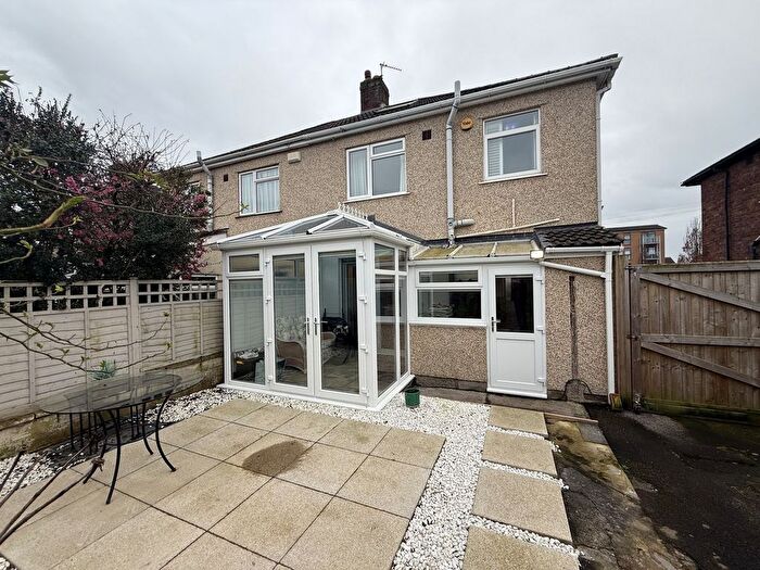 3 Bedroom Semi Detached House For Sale In Cranbourne Road, Patchway, BS34