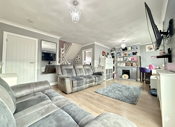 3 Bedroom Terraced House For Sale In Spacious Rooms In Peaceful Close Near Schools - Fairfax Close, ME8