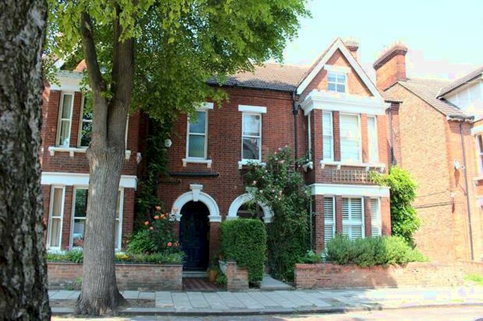 1 Bedroom Flat To Rent In Waterloo Road, Bedford, MK40