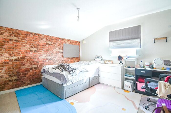 1 Bedroom Flat For Sale In Carmichael Close, Ruislip, HA4