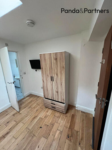 1 Bedroom Flat To Rent In Holloway Road, Archway, London, N19