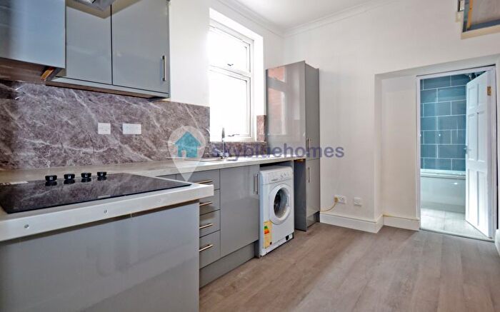 1 Bedroom Flat To Rent In Beaconsfield Road, Leicester, LE3