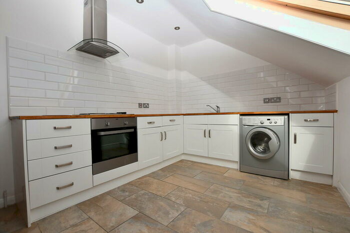 1 Bedroom Apartment To Rent In Rymer Road, Croydon, CR0