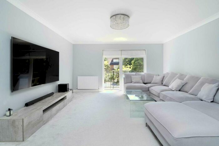 1 Bedroom Flat To Rent In Oakleigh Park North, Whetstone, N20