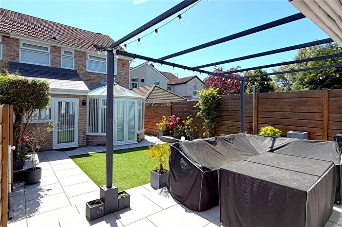 3 Bedroom End Of Terrace House For Sale In Bedhampton Road, Bedhampton, Havant, Hampshire, PO9