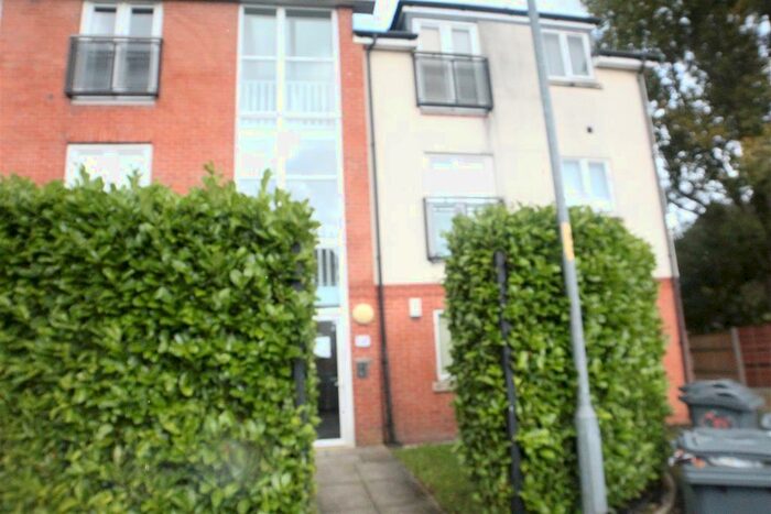 2 Bedroom Flat For Sale In Parsons Way, Manchester, M9
