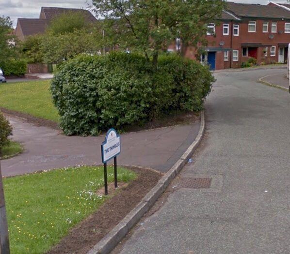 2 Bedroom Flat To Rent In The Thimbles, Thimble Close, Rochdale, Greater Manchester, OL12