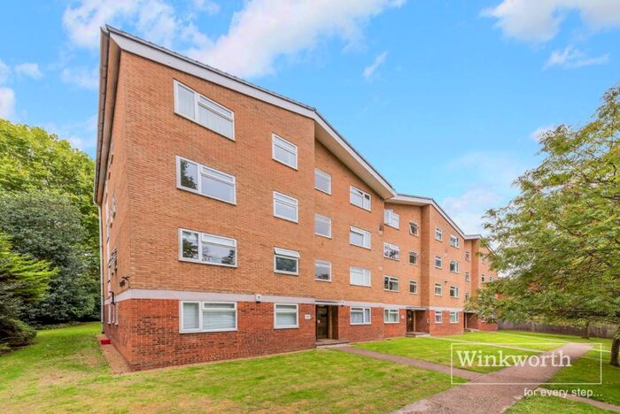 1 Bedroom Apartment To Rent In Brackley Road, Beckenham, BR3