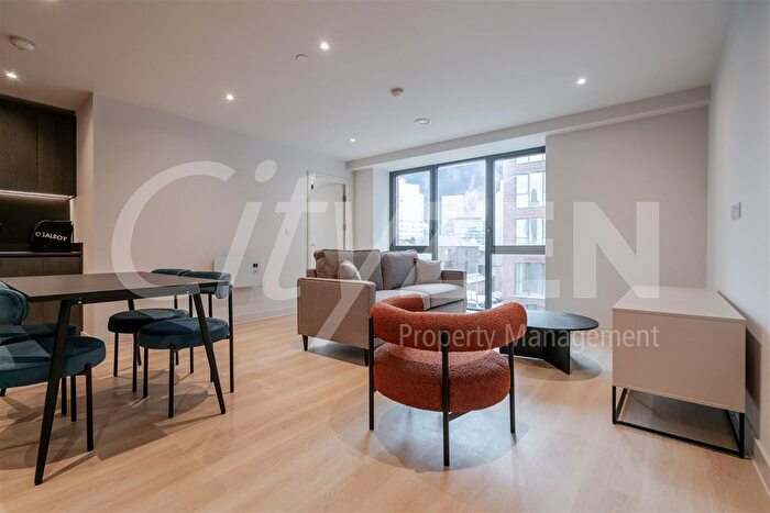 2 Bedroom Flat To Rent In Waterhouse Gardens, Dutton Street, Manchester, M3