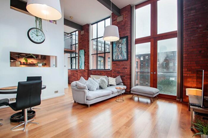 2 Bedroom Apartment To Rent In Hulme Hall Road, Castlefield, Manchester, M15