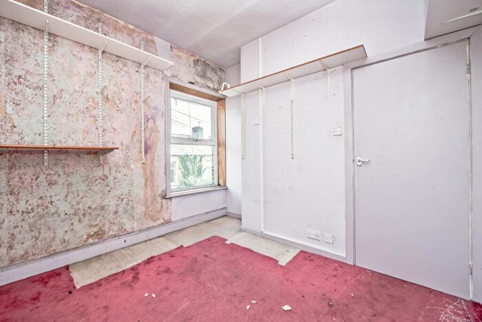 2 Bedroom Terraced House For Sale In Highfield Terrace, Cleckheaton, West Yorkshire, BD19