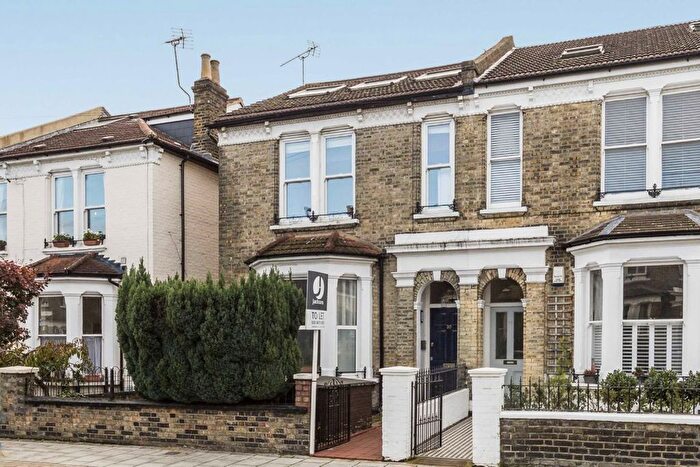 2 Bedroom Flat To Rent In Sistova Road, London, SW12