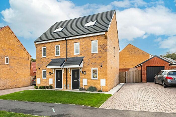 3 Bedroom Semi-Detached House For Sale In Shrub Lane, Hellesdon, NR6