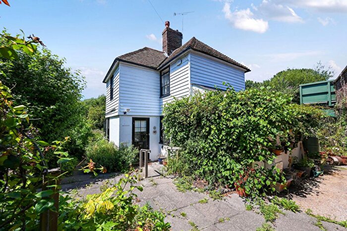 2 Bedroom Detached House For Sale In Landgate Square, Rye, TN31
