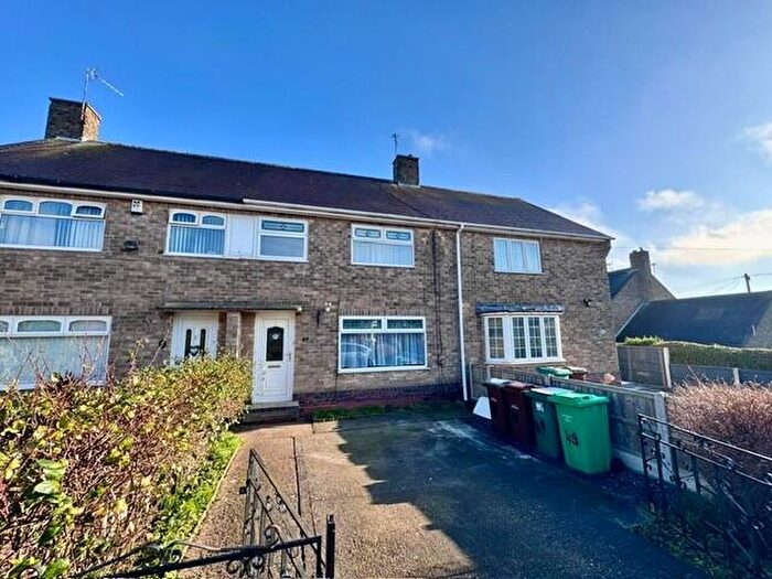 3 Bedroom House To Rent In Pinewood Gardens, Clifton, NG11